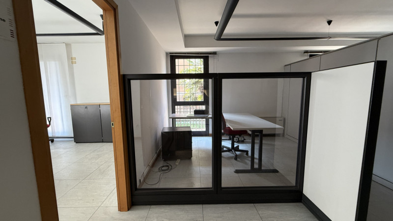 Quartiere FORCELLINI locale commerciale fronte strada.

- Facilmente adattabile alle esigenze di ...