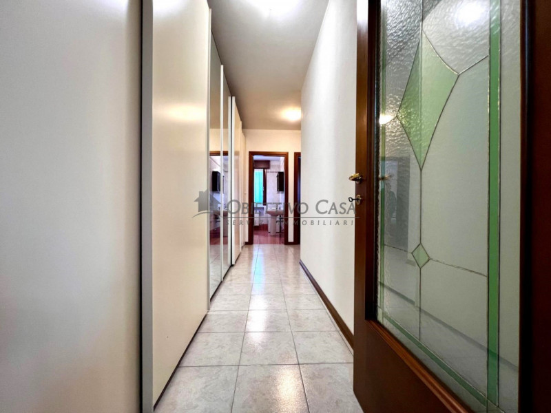 Rif. SAO159 - Saonara, in zona residenziale centrale e servita, proponiamo in vendita un appartam...