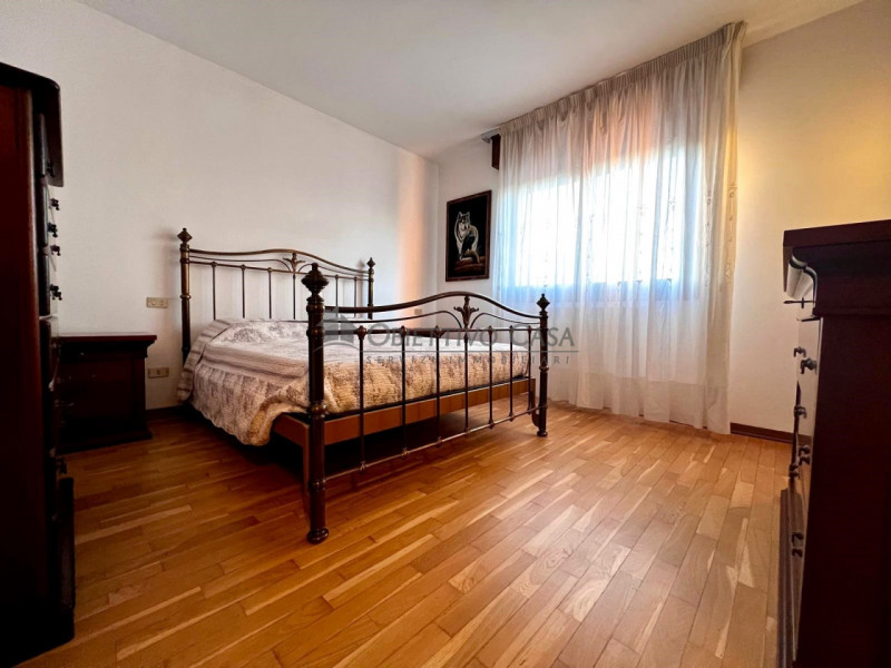 Rif. SAO165 - Saonara, in zona residenziale centrale e servita, proponiamo in vendita un appartam...