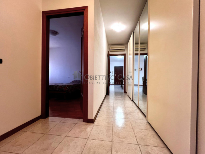 Rif. SAO159 - Saonara, in zona residenziale centrale e servita, proponiamo in vendita un appartam...