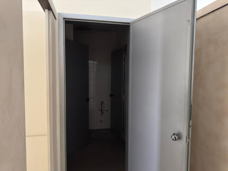 Ufficio luminoso in centro di 140mq – Ponte San Nicolò

In pieno centro a Ponte San Nicolò, all’i...