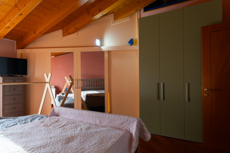 Bifamiliare su due piani di 70 mq ciascuno, zona Cogno di San Giorgio in Bosco, ideale per chi de...