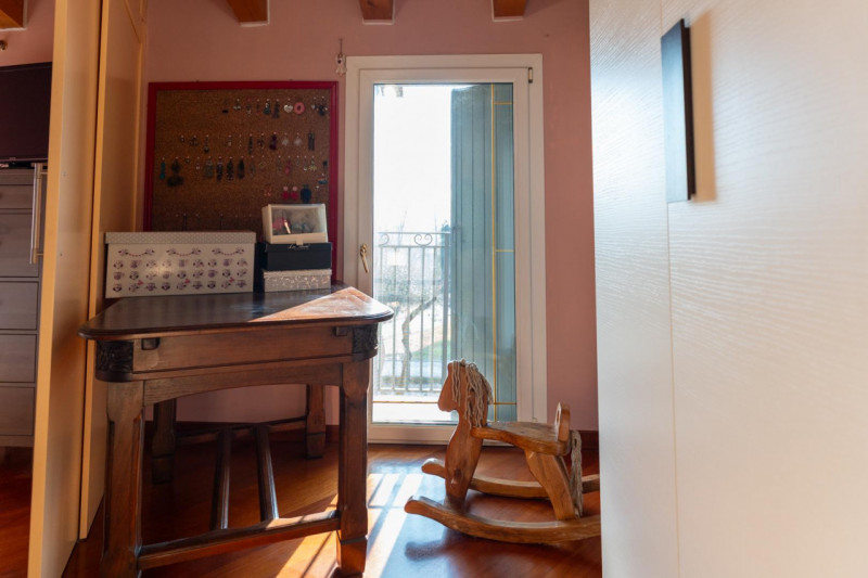 Bifamiliare su due piani di 70 mq ciascuno, zona Cogno di San Giorgio in Bosco, ideale per chi de...