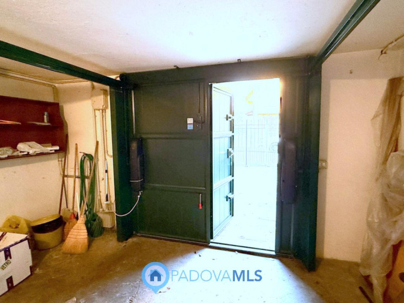 Immobile in esclusiva al Gruppo Padova MLS

Porzione di BIFAMILARE IN ORIZZONTALE con ingresso e ...