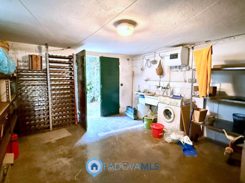 Immobile in esclusiva al Gruppo Padova MLS

Porzione di BIFAMILARE IN ORIZZONTALE con ingresso e ...