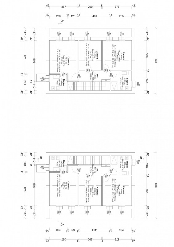 Situata in un contesto residenziale riservato e ben curato a Poiana di Granfion, immersa nel verd...