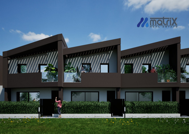 Villa a schiera zona giorno 50 mq €. 300.000 3 camere matrimoniali  3 bagni 

A pochi Km dal cent...