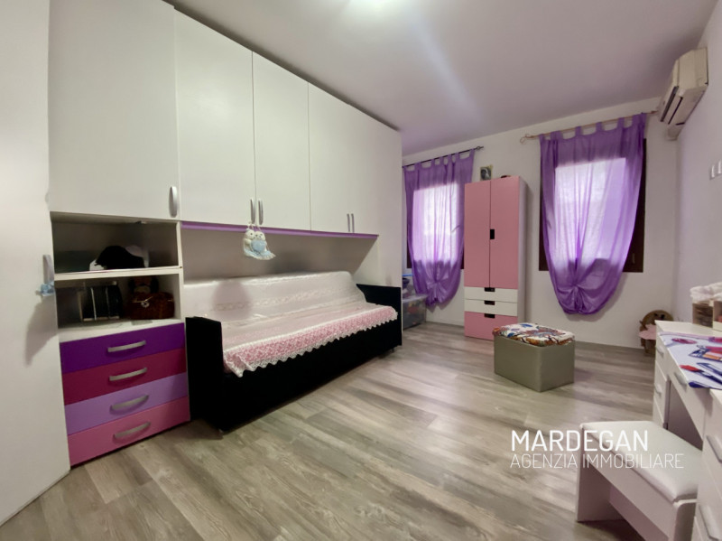 Proponiamo in esclusiva una vera opportunità nel cuore di Galliera Veneta: un' abitazione indipen...