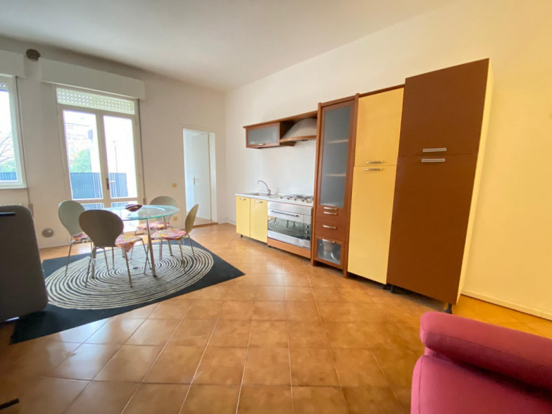 Centro Storico in Riviera Paleocapa Appartamentino arredato piano alto con ascensore luminoso dis...