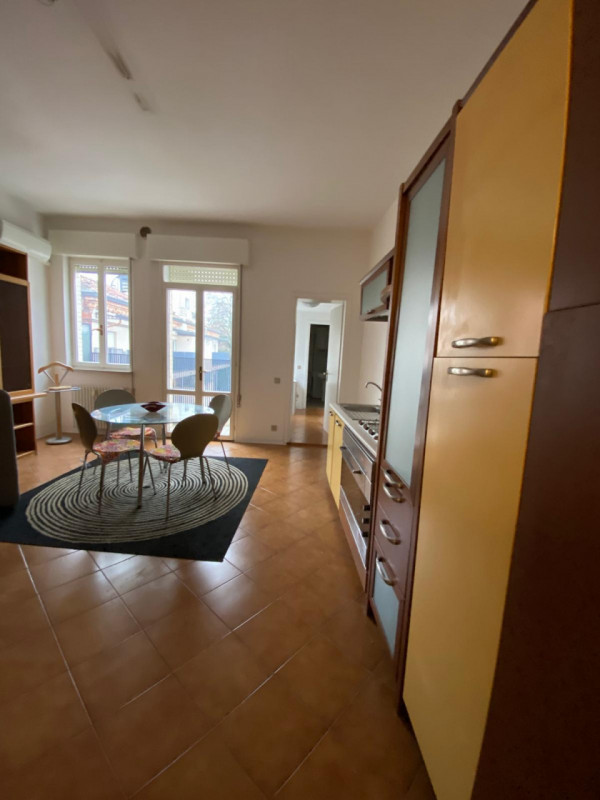 Centro Storico in Riviera Paleocapa Appartamentino arredato piano alto con ascensore luminoso dis...