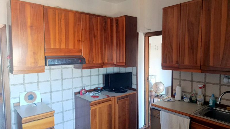 Descrizione
LUMINOSO APPARTAMENTO PANORAMICO ALL'ARCELLA-SAN BELLINO €.180.000 rif.CL513.1

Nel c...