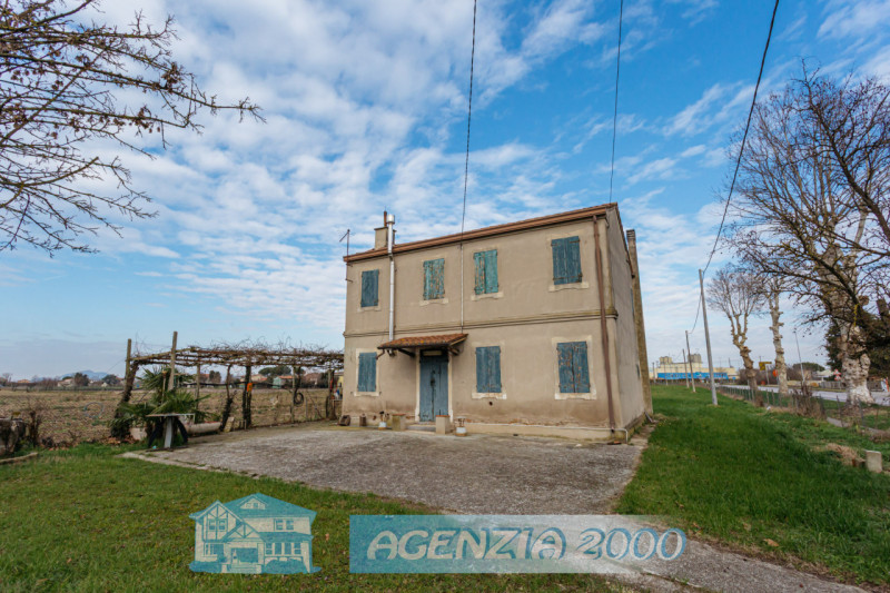 A BAGNOLI DI SOPRA LA CASA GIUSTA PER TE !!! SE VUOI RISTRUTTUARE UNA CASA SINGOLA DI CAMPAGNA CO...