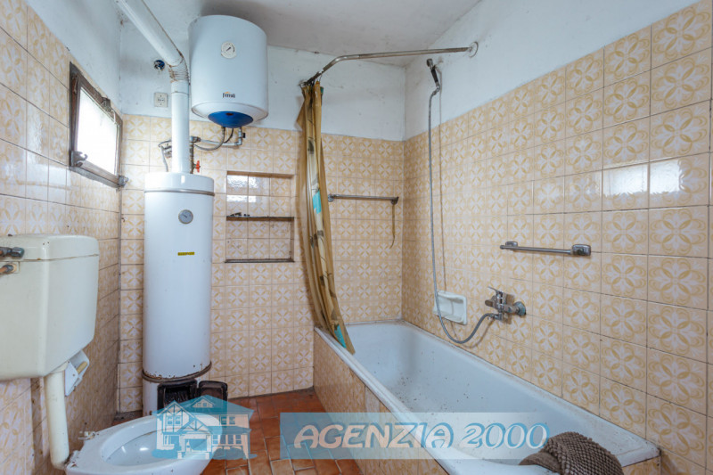 A BAGNOLI DI SOPRA LA CASA GIUSTA PER TE !!! SE VUOI RISTRUTTUARE UNA CASA SINGOLA DI CAMPAGNA CO...