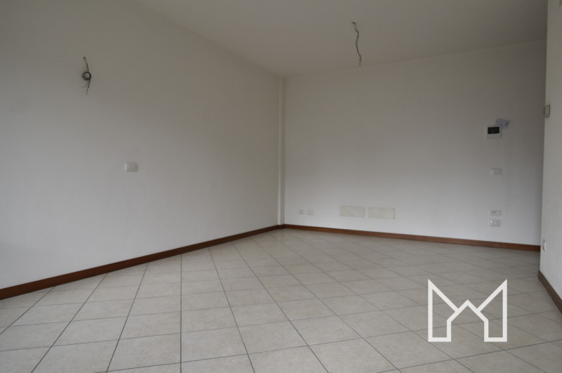 ROSSANO VENETO- Inserito in un contesto di recente costruzione e in ottimo stato conservativo, pr...