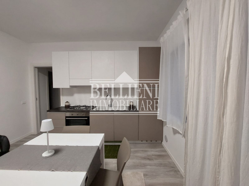 ZONA VIALE CRISPI - in contesto silenzioso e lontano dal traffico proponiamo in affitto un lumino...