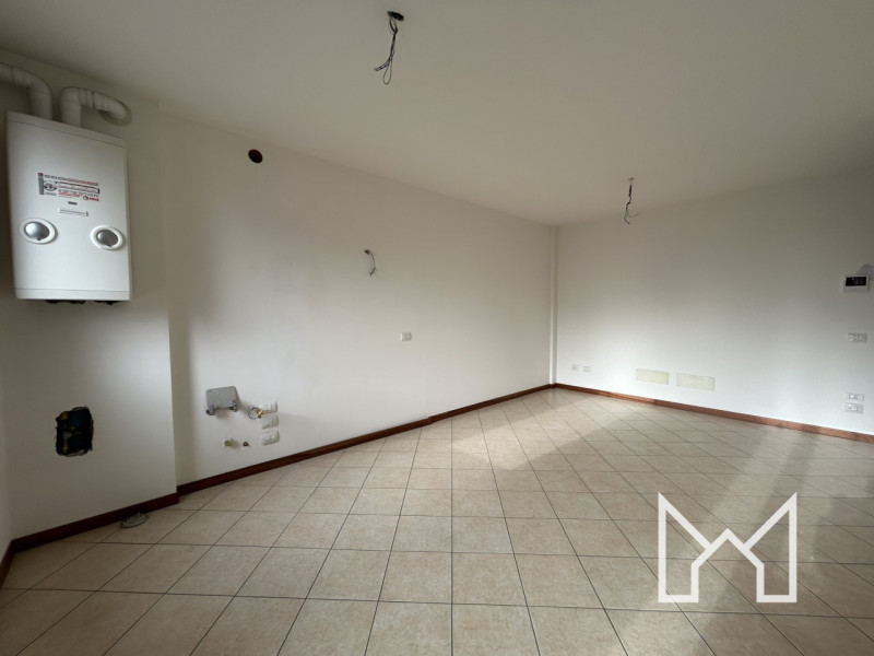 ROSSANO VENETO- Inserito in un contesto di recente costruzione e in ottimo stato conservativo, pr...