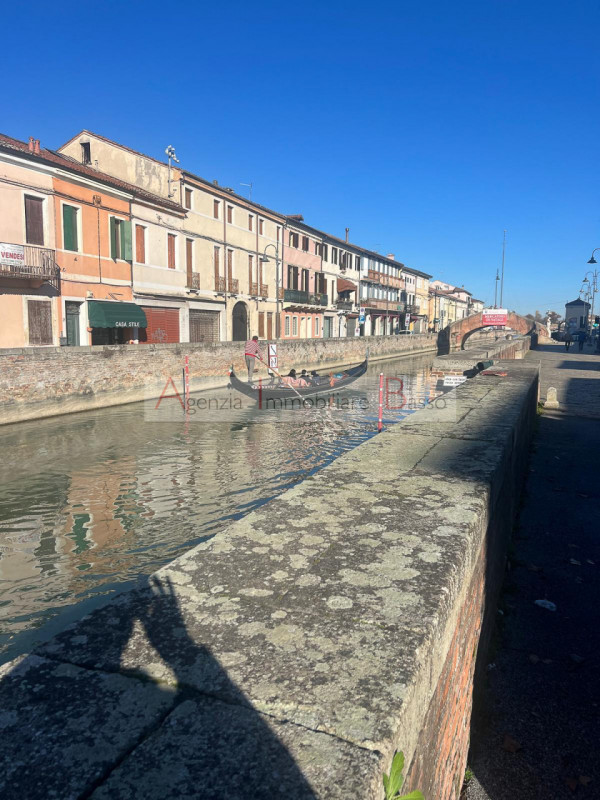 BATTAGLIA TERME - FRONTE CANALE BATTAGLIA
Nel cuore di Battaglia Terme, affacciato sul suggestivo...