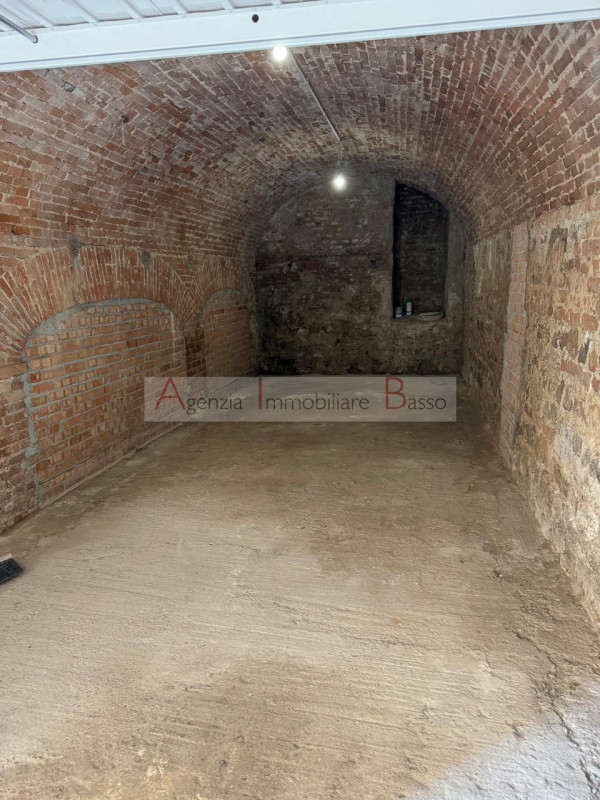 BATTAGLIA TERME - FRONTE CANALE BATTAGLIA
Nel cuore di Battaglia Terme, affacciato sul suggestivo...