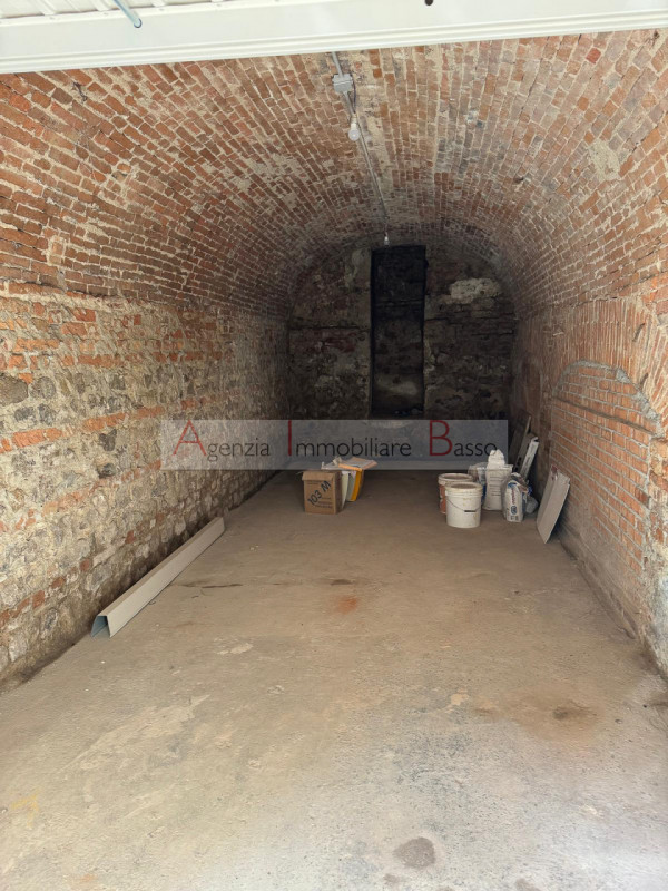 BATTAGLIA TERME - FRONTE CANALE BATTAGLIA
Nel cuore di Battaglia Terme, affacciato sul suggestivo...