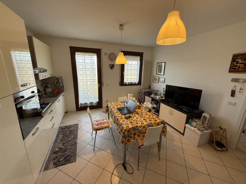 San Giorgio delle Pertiche - Cavino: Zona centrale immobile locato a reddito con contratto 4+4 a ...