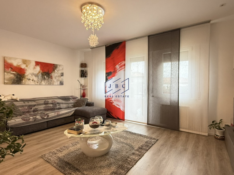 ODERZO - (TV)
A pochi minuti dal centro di Oderzo, nel quartiere di Colfrancui, proponiamo in ven...