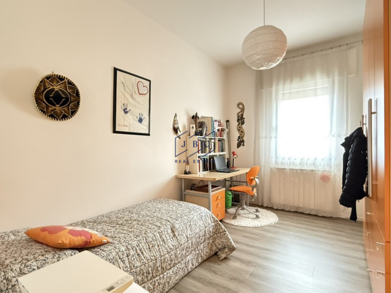 ODERZO - (TV)
A pochi minuti dal centro di Oderzo, nel quartiere di Colfrancui, proponiamo in ven...