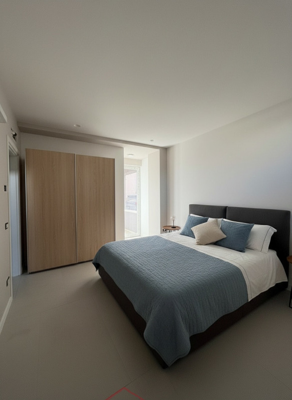 PADOVA - ZONA SAVONAROLA FUORI MURA:

Affittasi luminoso appartamento trilocale di circa 90 mq ne...