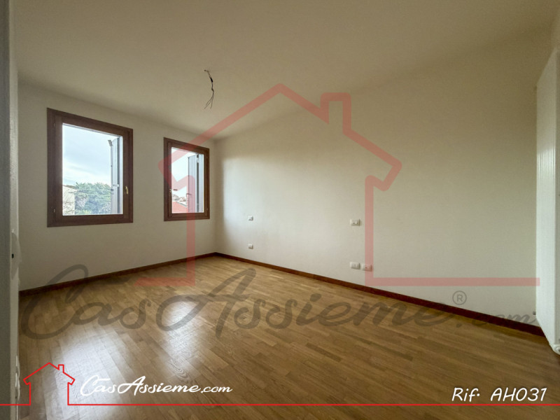 Rif. AH031
PARI AL NUOVO - ACCESSO MUTUO GREEN!
In un contesto residenziale tranquillo e ben cura...