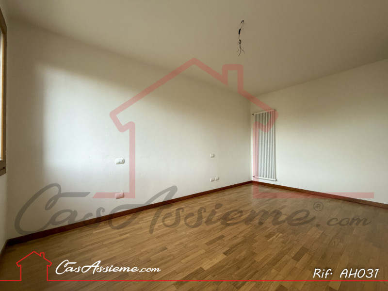 Rif. AH031
PARI AL NUOVO - ACCESSO MUTUO GREEN!
In un contesto residenziale tranquillo e ben cura...