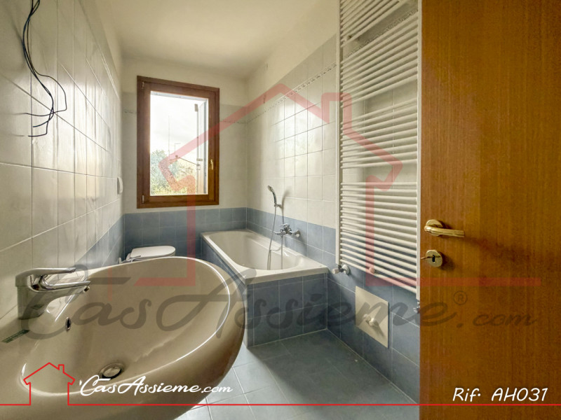 Rif. AH031
PARI AL NUOVO - ACCESSO MUTUO GREEN!
In un contesto residenziale tranquillo e ben cura...