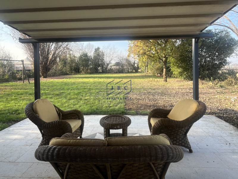 VAZZOLA (TV) - TEZZE

A soli 15 minuti da Conegliano, immersa nella tranquillità e circondata dal...