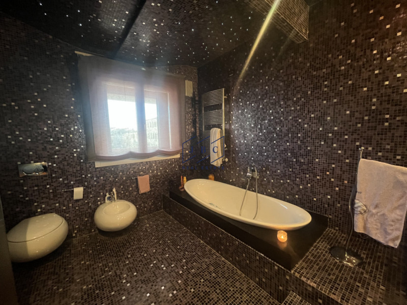 VAZZOLA (TV) - TEZZE

A soli 15 minuti da Conegliano, immersa nella tranquillità e circondata dal...