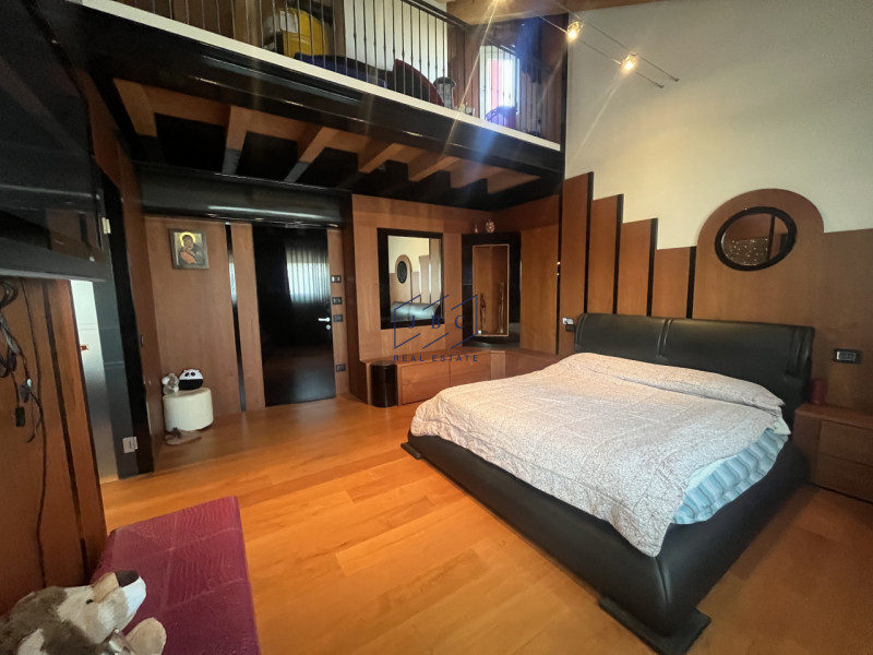 VAZZOLA (TV) - TEZZE

A soli 15 minuti da Conegliano, immersa nella tranquillità e circondata dal...