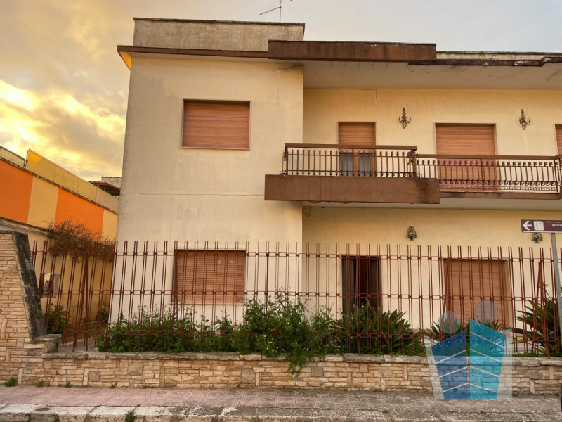 Squinzano Vendita Bifamiliare