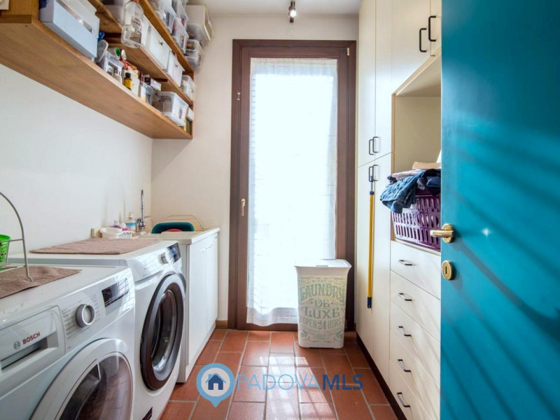 Immobile in esclusiva al Gruppo Padova MLS

Villa singola di pregio a Bragni Cadoneghe, caratteri...