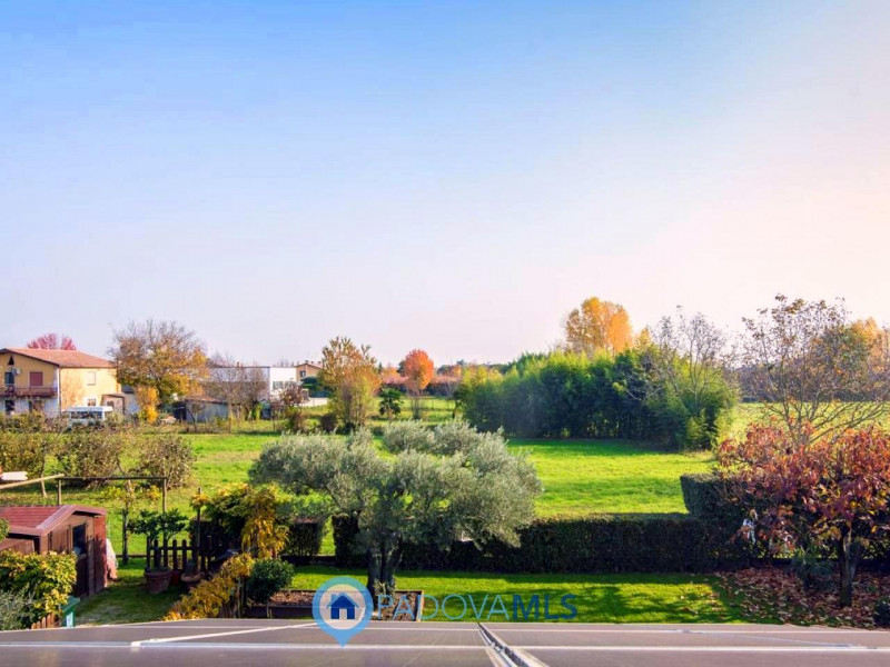 Immobile in esclusiva al Gruppo Padova MLS

Villa singola di pregio a Bragni Cadoneghe, caratteri...