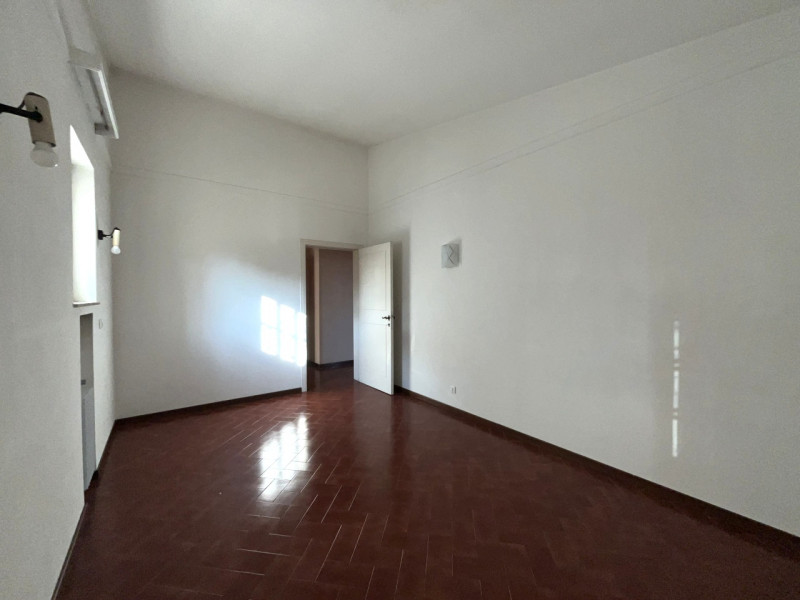 Scopri questa splendida casa singola situata nel cuore di Creazzo, una delle zone più ambite dell...