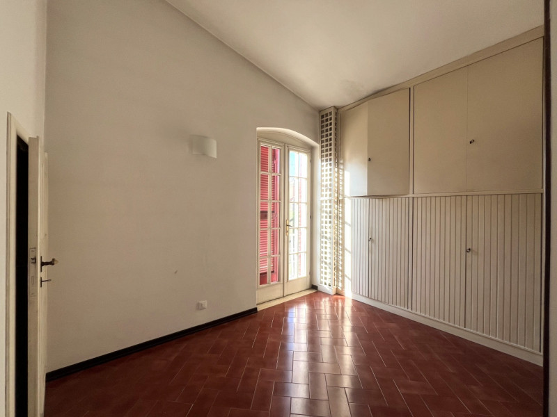 Scopri questa splendida casa singola situata nel cuore di Creazzo, una delle zone più ambite dell...