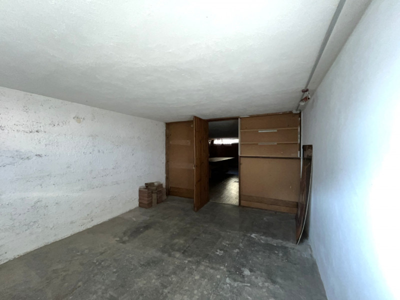 Scopri questa splendida casa singola situata nel cuore di Creazzo, una delle zone più ambite dell...