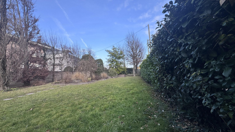 Nel pieno centro di Monselice, in posizione di assoluto rilievo e comodità a tutti i servizi, pro...