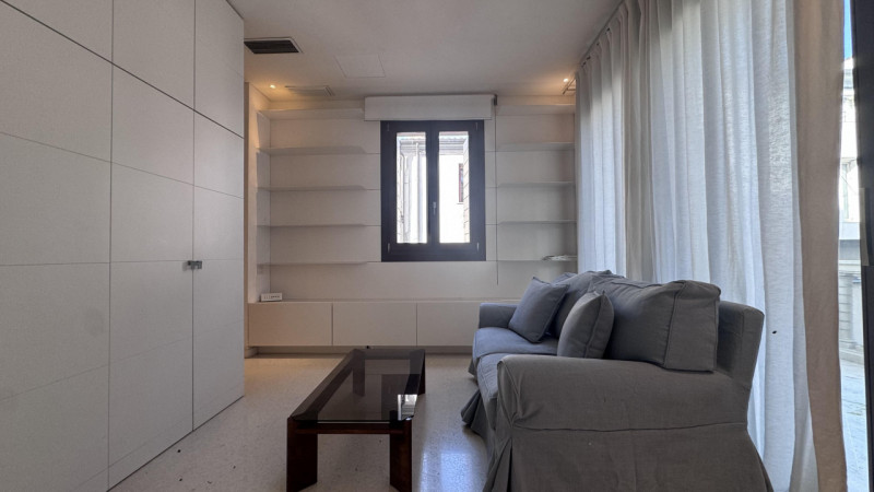 Nel pieno centro di Monselice, in posizione di assoluto rilievo e comodità a tutti i servizi, pro...