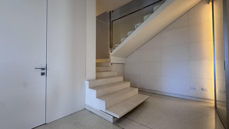 Nel pieno centro di Monselice, in posizione di assoluto rilievo e comodità a tutti i servizi, pro...