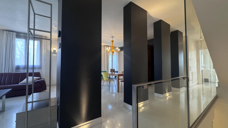 Nel pieno centro di Monselice, in posizione di assoluto rilievo e comodità a tutti i servizi, pro...