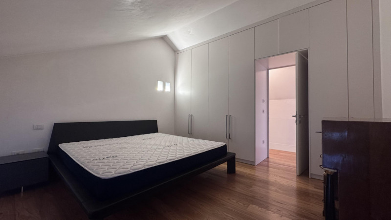 Nel pieno centro di Monselice, in posizione di assoluto rilievo e comodità a tutti i servizi, pro...