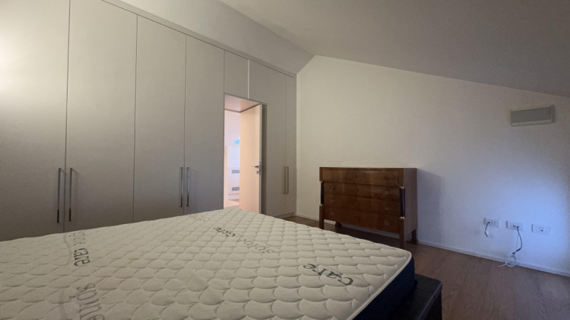 Nel pieno centro di Monselice, in posizione di assoluto rilievo e comodità a tutti i servizi, pro...