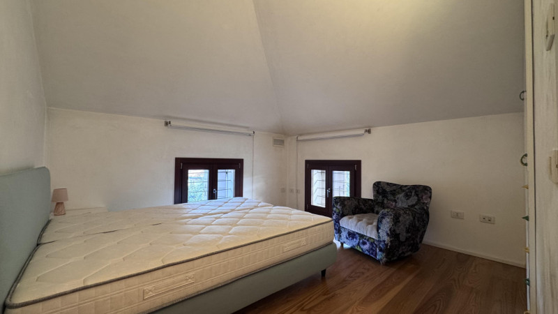 Nel pieno centro di Monselice, in posizione di assoluto rilievo e comodità a tutti i servizi, pro...