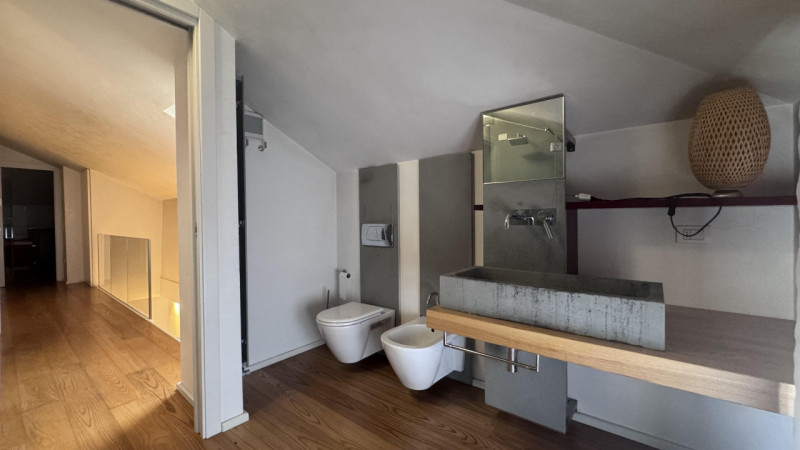 Nel pieno centro di Monselice, in posizione di assoluto rilievo e comodità a tutti i servizi, pro...