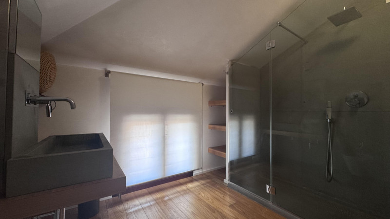 Nel pieno centro di Monselice, in posizione di assoluto rilievo e comodità a tutti i servizi, pro...