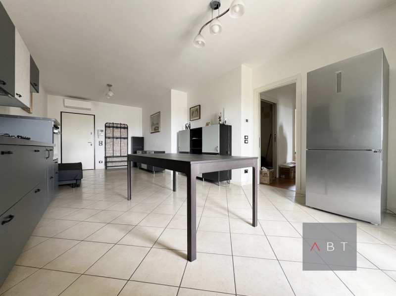 Appartamento situato al piano secondo e composto di: soggiorno con angolo cottura, due camere, du...