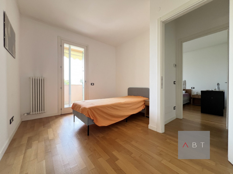 Appartamento situato al piano secondo e composto di: soggiorno con angolo cottura, due camere, du...